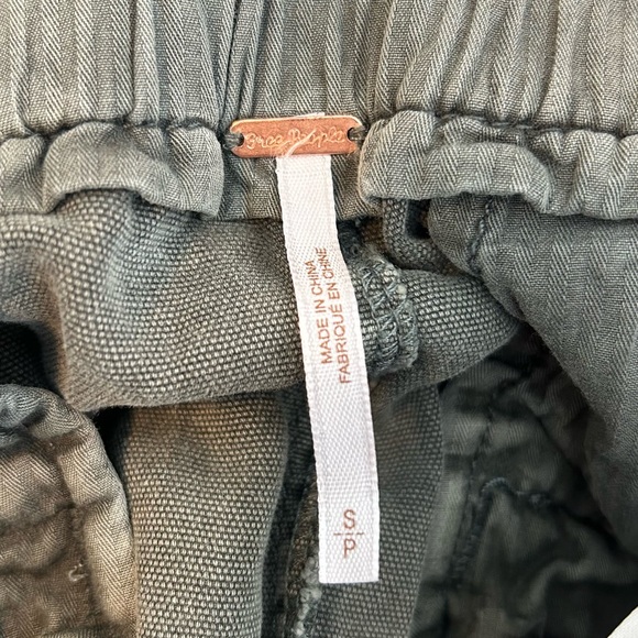 Free People Margate Pleated Trousers “FREE Gift W/purchase” - Picture 5 of 6